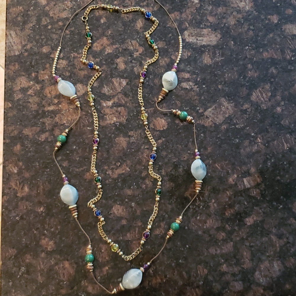 Free with purchase Lot of 2 long necklaces